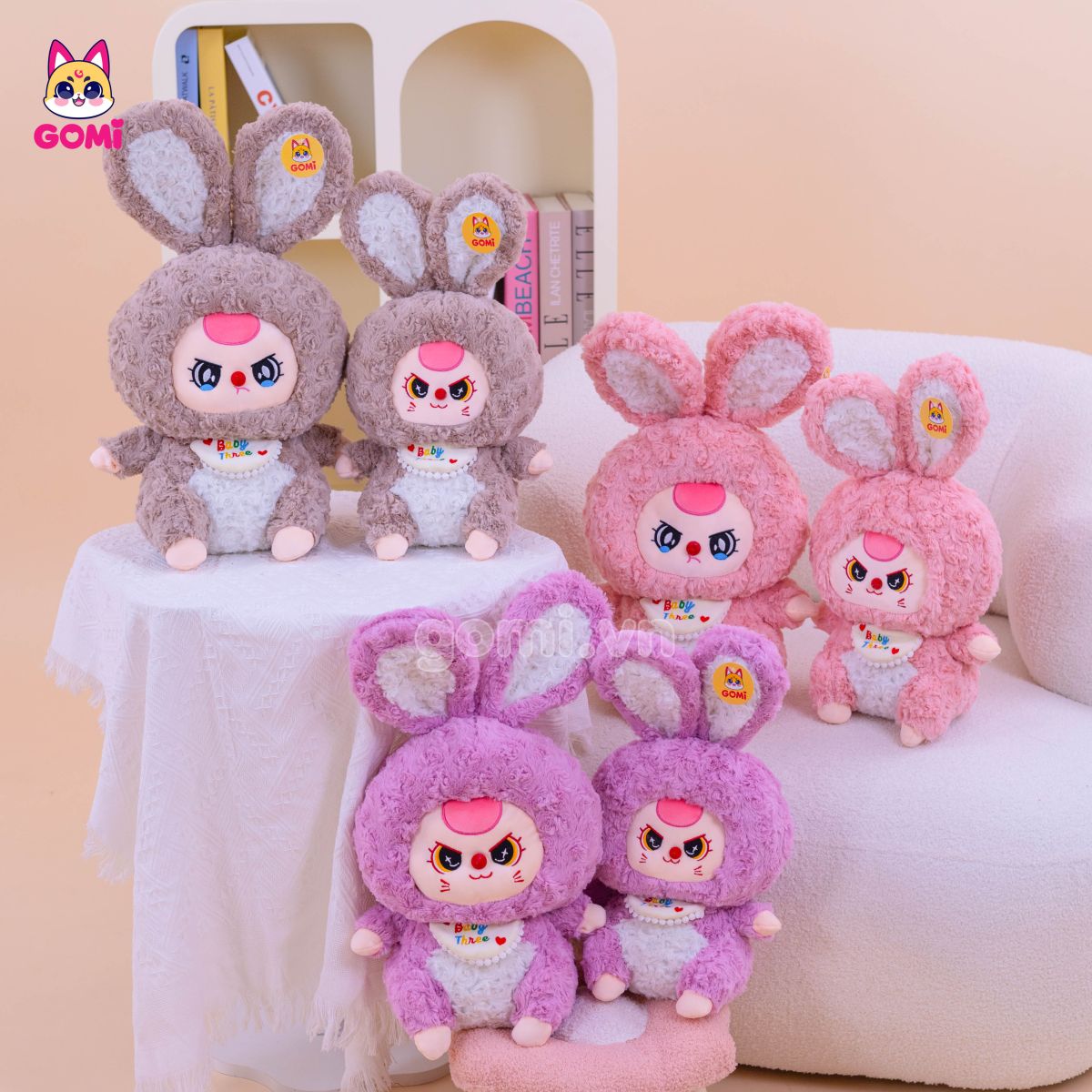 Gấu Bông Bé Ba Ngồi Đeo Yếm