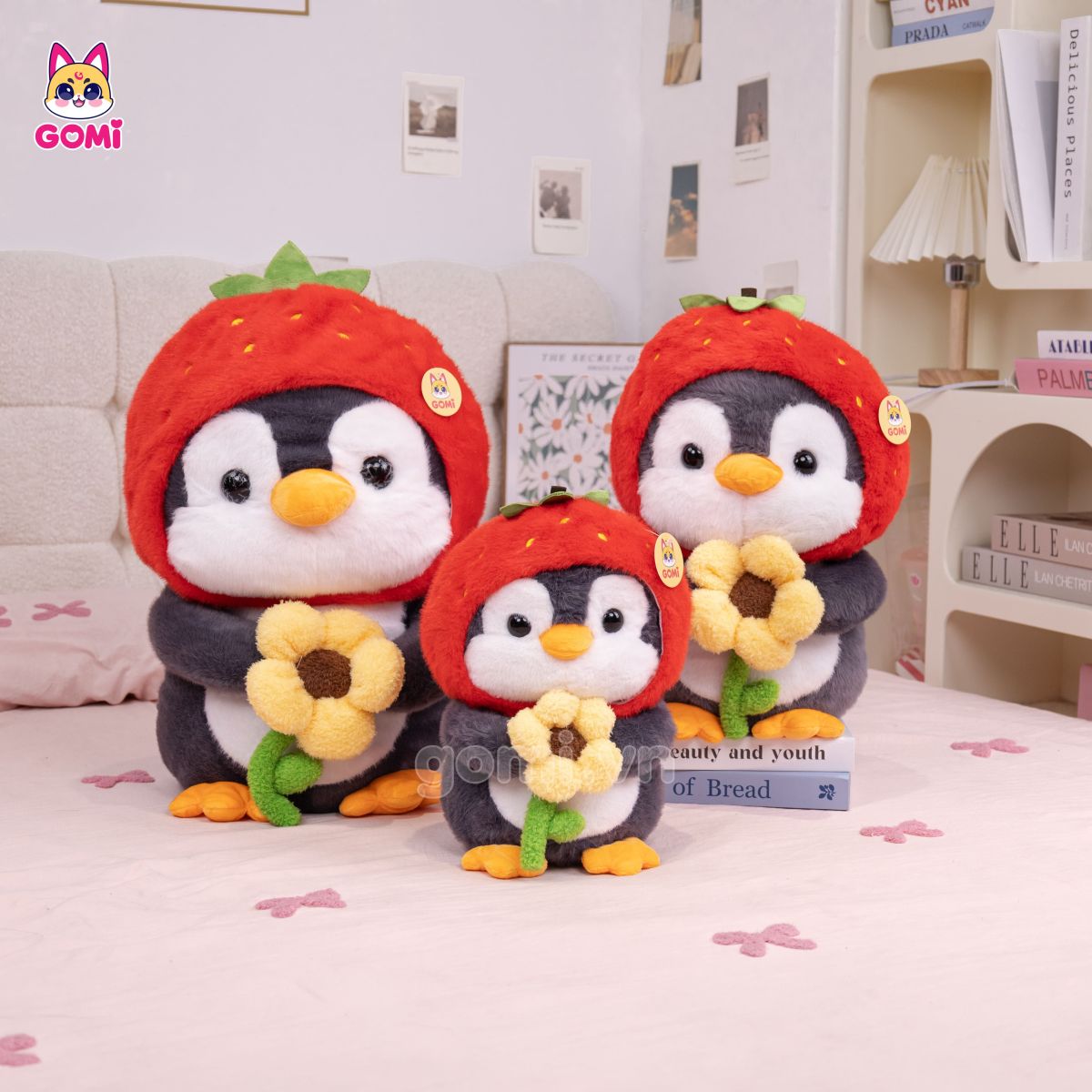 Gấu Bông Cánh Cụt Ôm Hoa