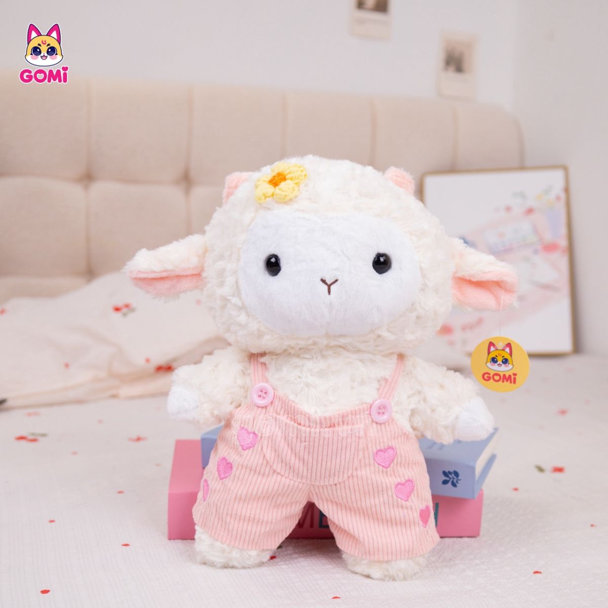Gấu Bông Cừu Cài Hoa Yếm