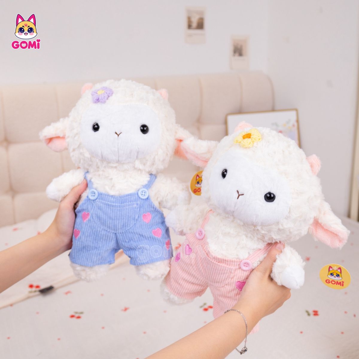 Gấu Bông Cừu Cài Hoa Yếm