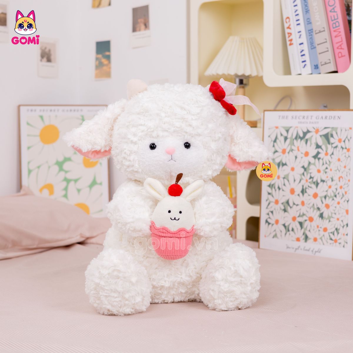 Gấu Bông Cừu Trắng Ôm Kem