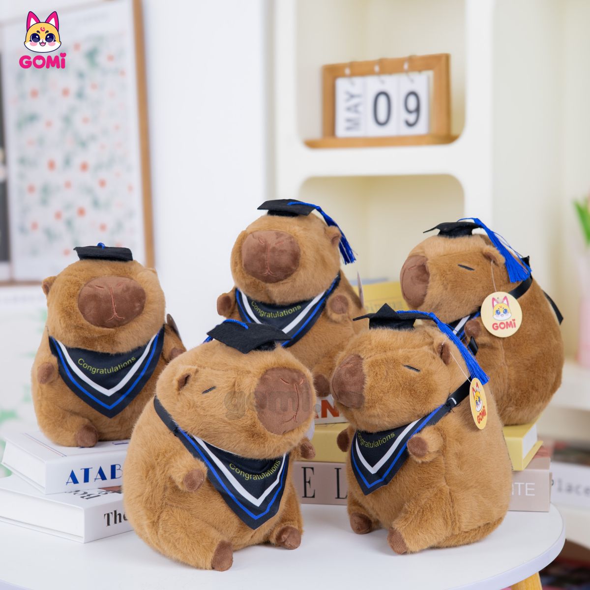 Gấu Bông Capybara Đeo Yếm Tốt Nghiệp