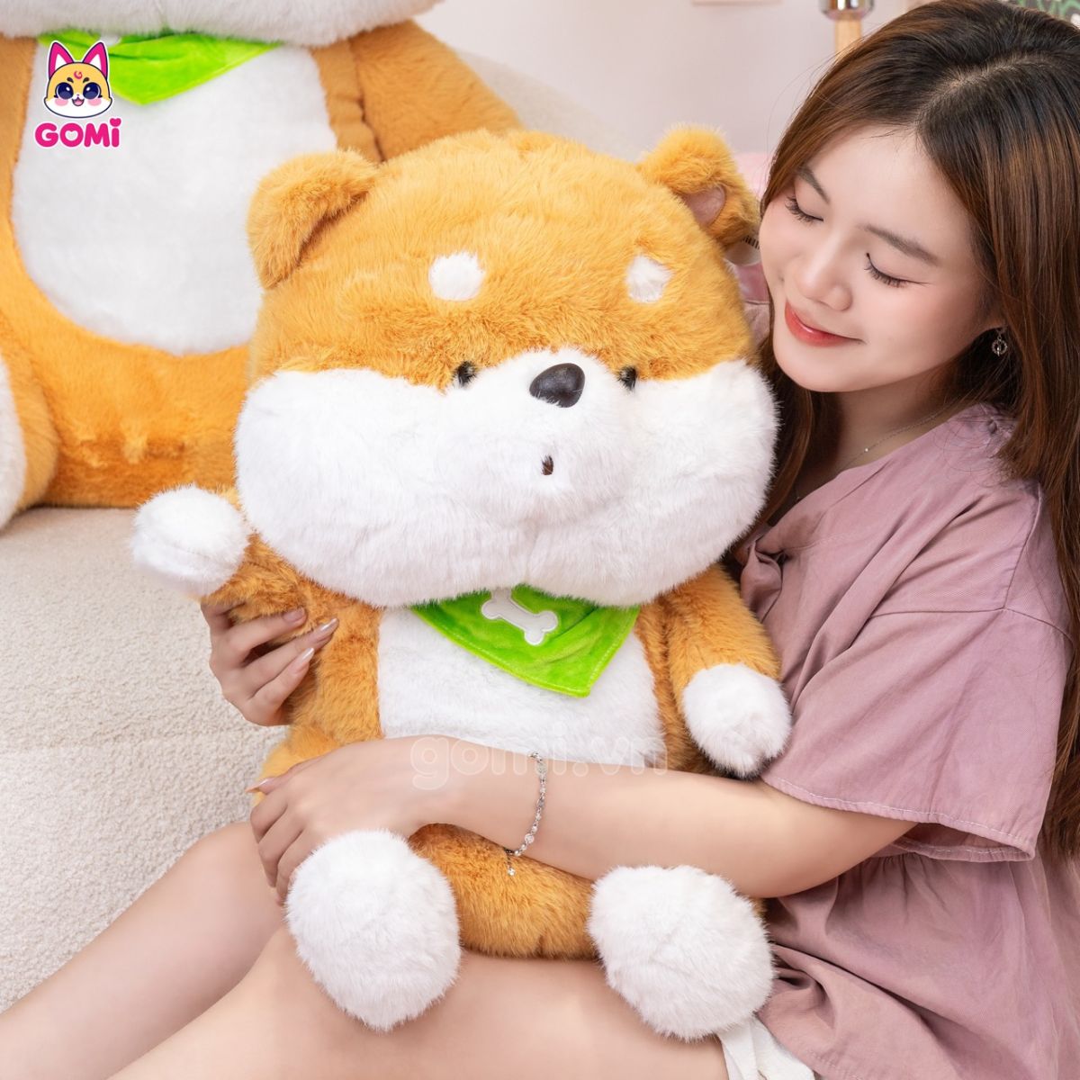 Gấu Bông Chó Vàng Đeo Yếm Xanh
