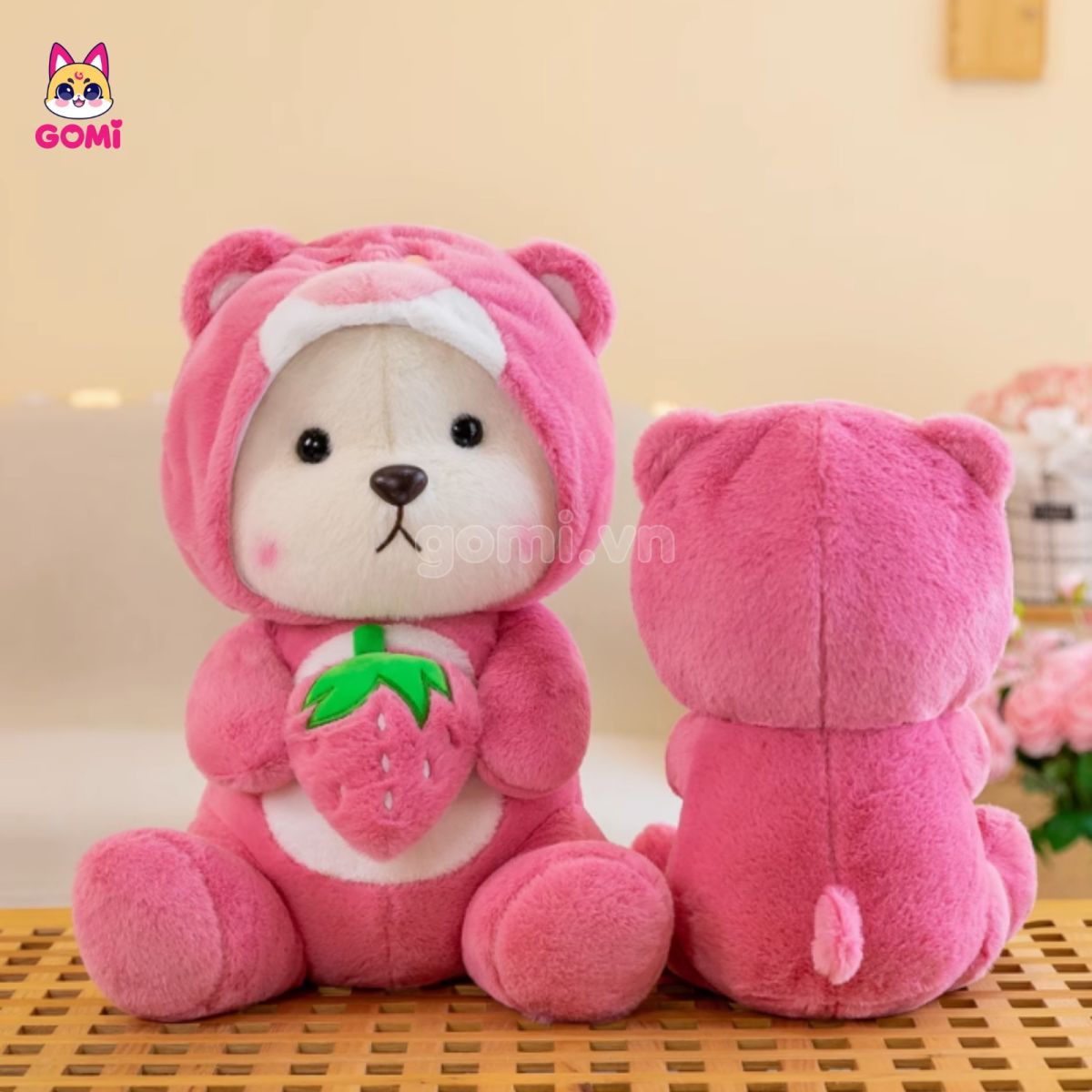 Gấu Lena Cosplay Lotso Ôm Dâu Hồng Nhạt