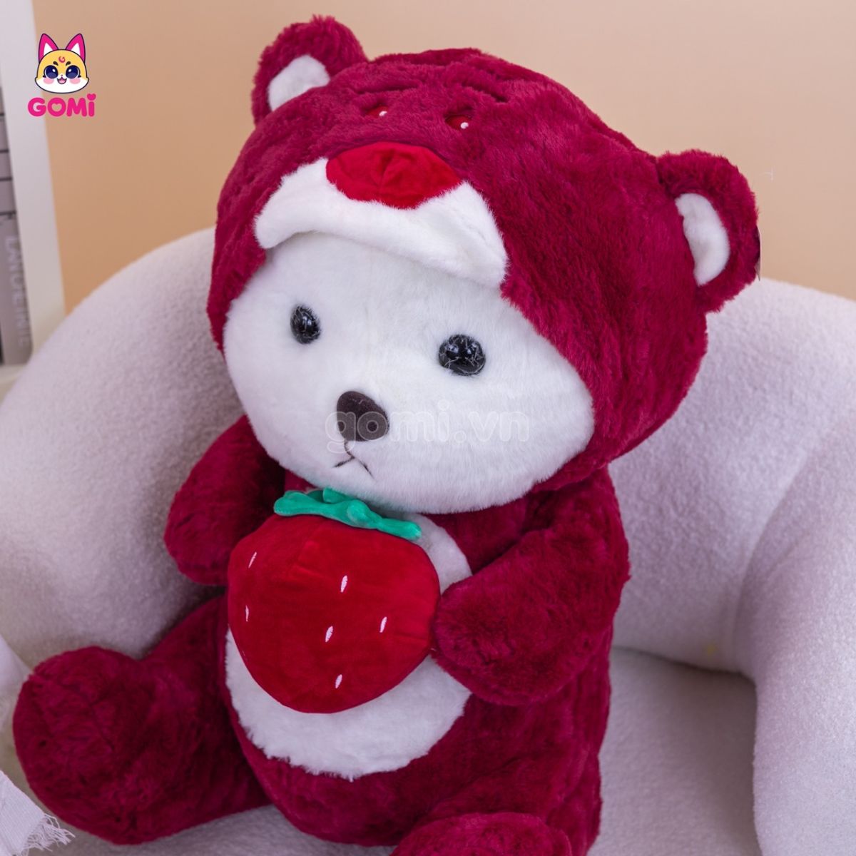 Gấu Lena Cosplay Lotso Ôm Dâu Hồng Đậm