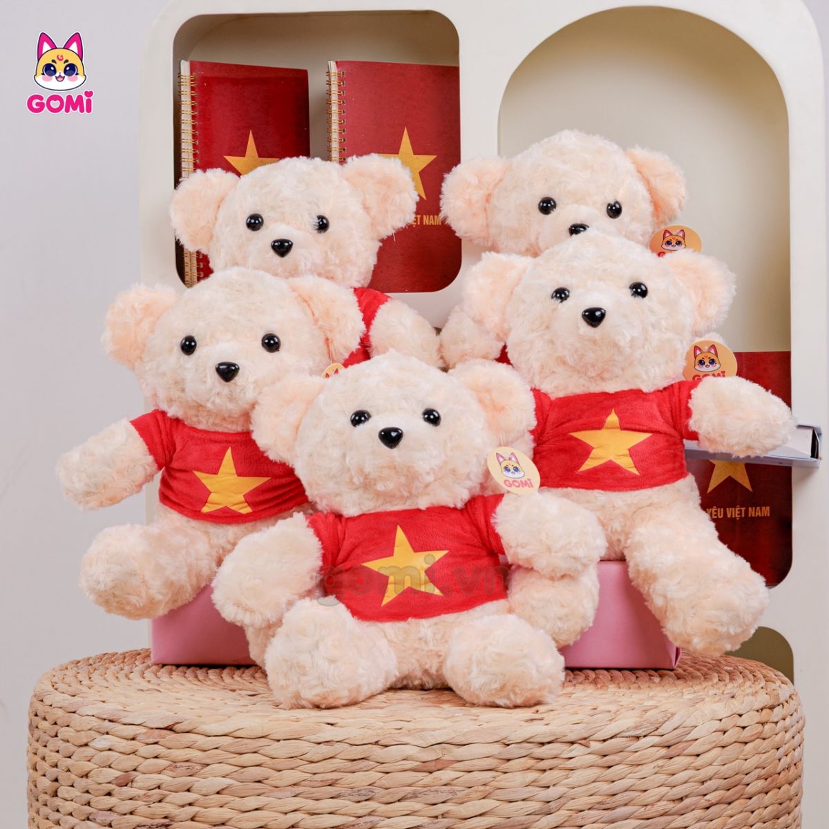 Gấu Bông Teddy Áo Đỏ Sao Vàng
