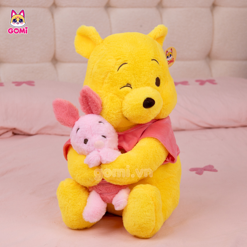 Gấu Bông Gấu Pooh Ôm Heo