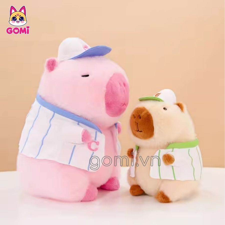 Gối Mền Capybara Áo Bóng Chày Đội Nón Hồng