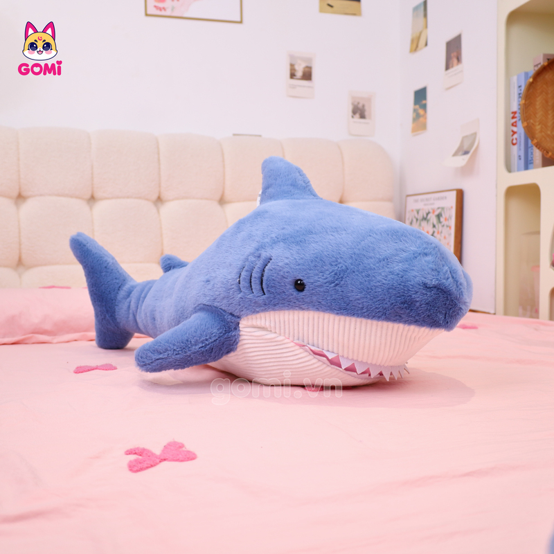 Gấu Bông Gối Ôm Cá Mập Miệng Hồng