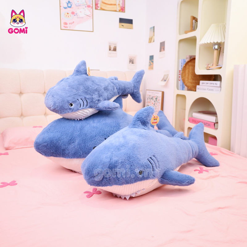 Gấu Bông Gối Ôm Cá Mập Miệng Hồng