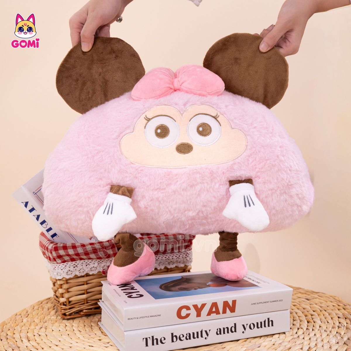 Gấu Bông Gối Tựa Minnie