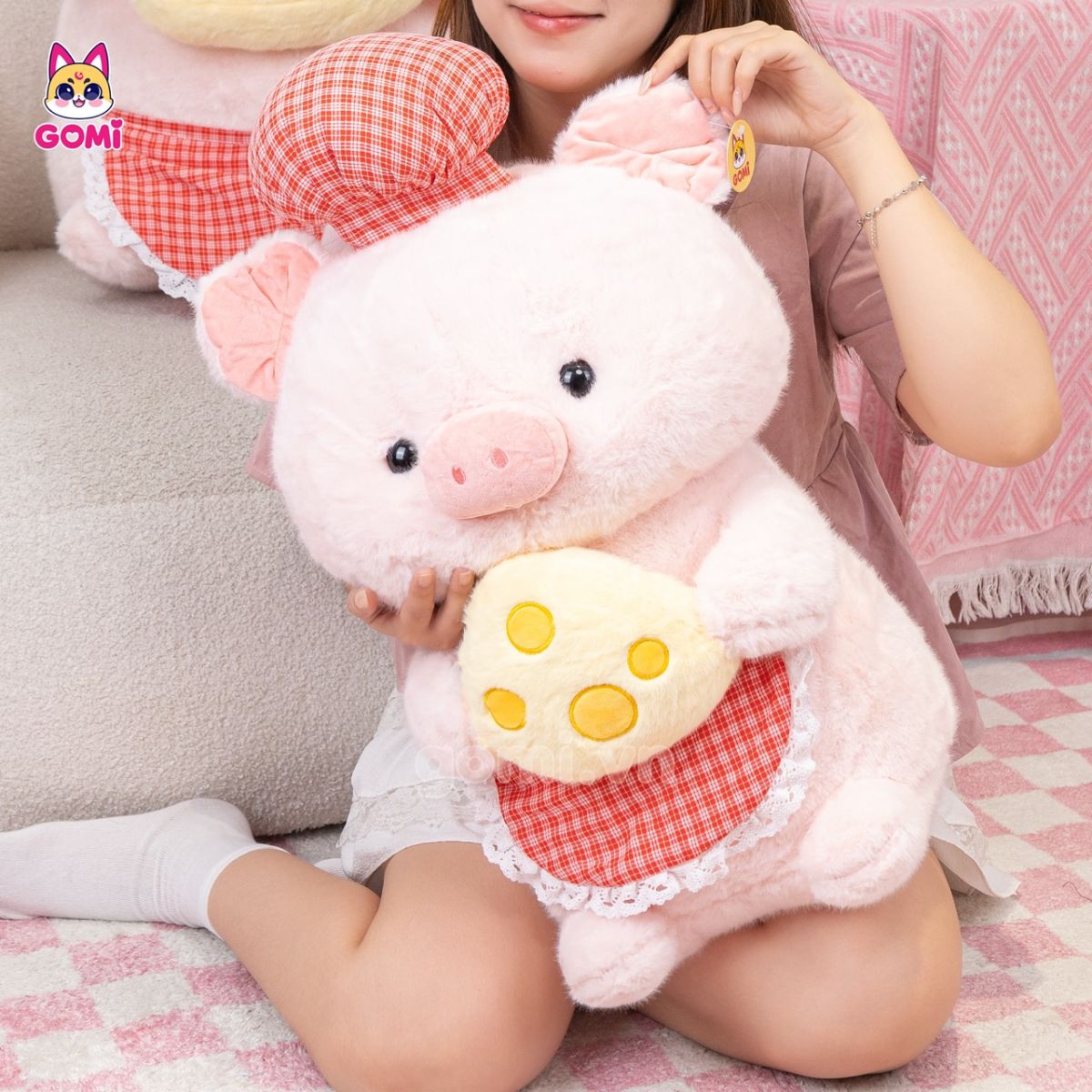 Gấu Bông Heo Lulu Ôm Phô Mai