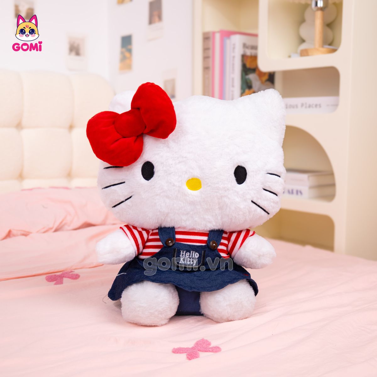 Gấu Bông Kitty Yếm Jeans Nơ Đỏ