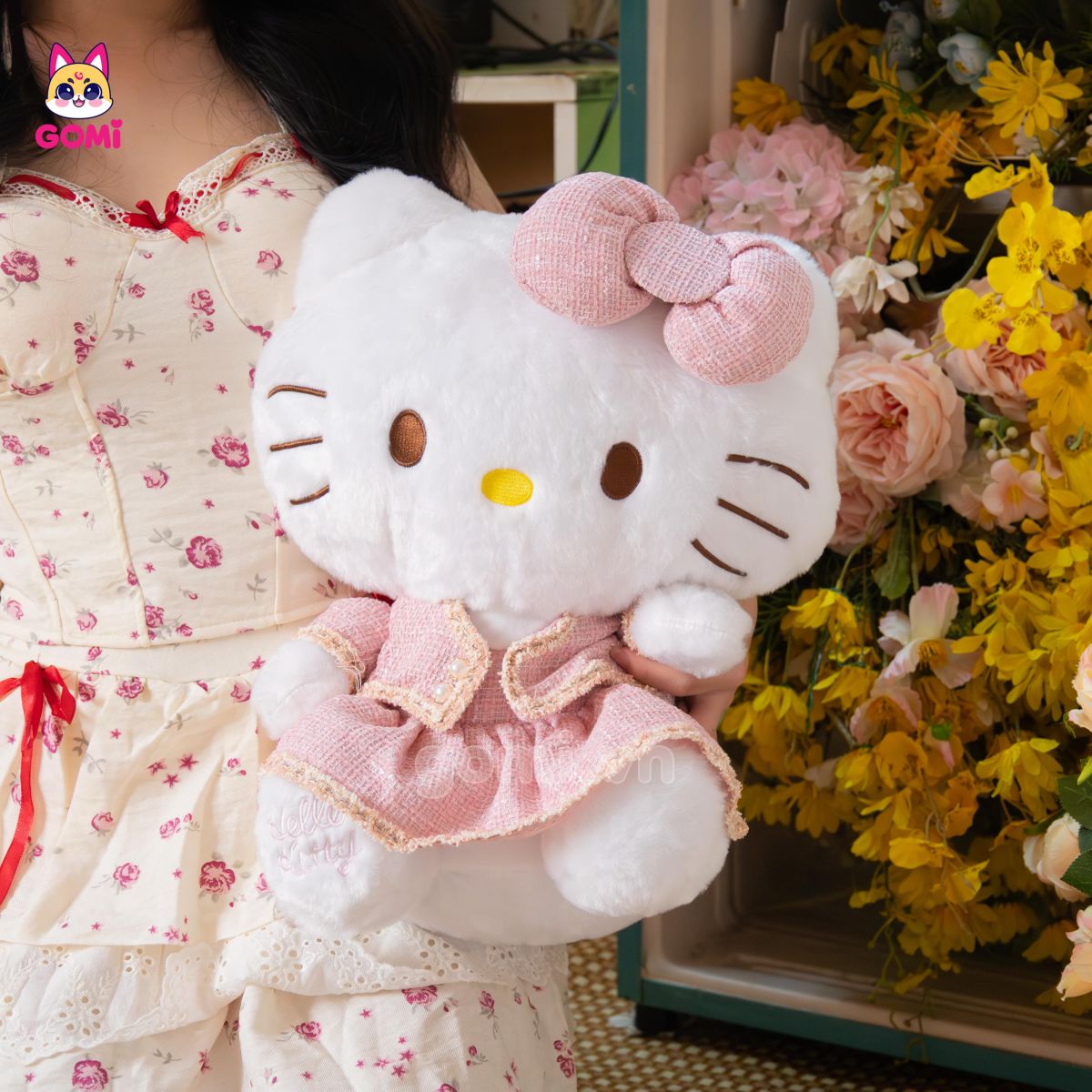 Gấu Bông Kitty Váy Đính Ngọc Trai