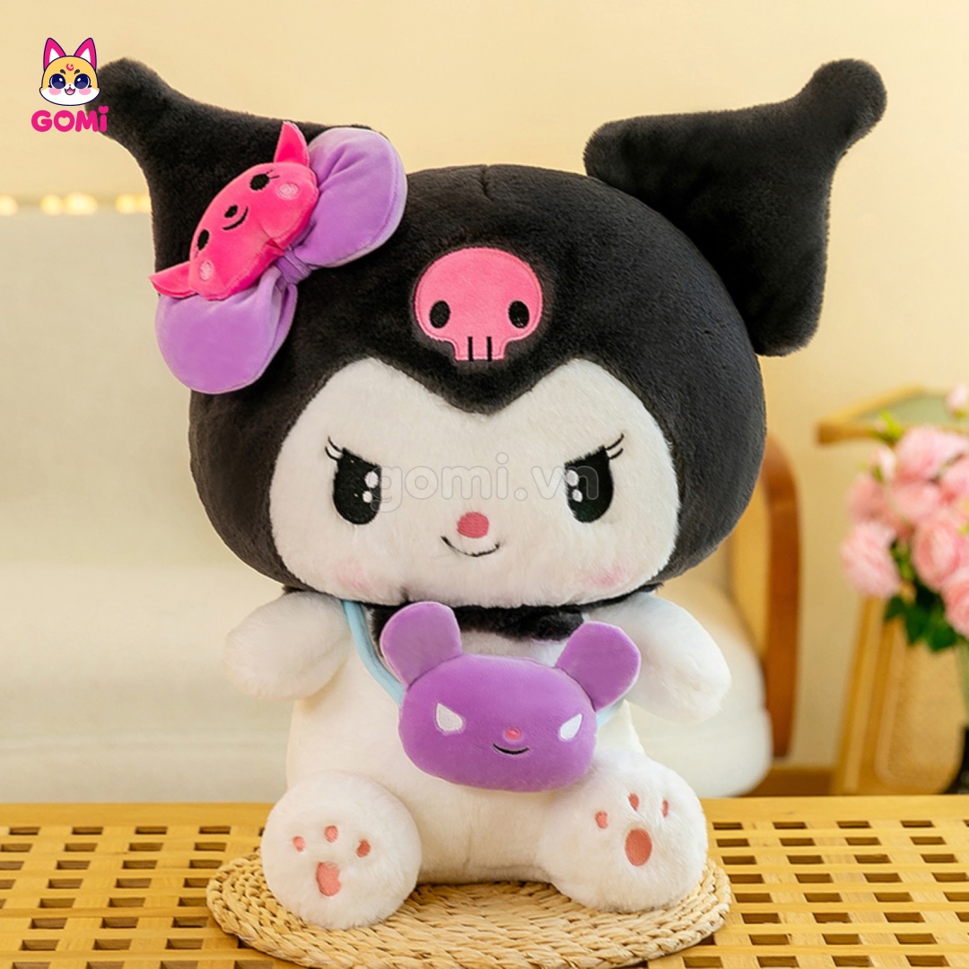 Kuromi đeo túi gấu