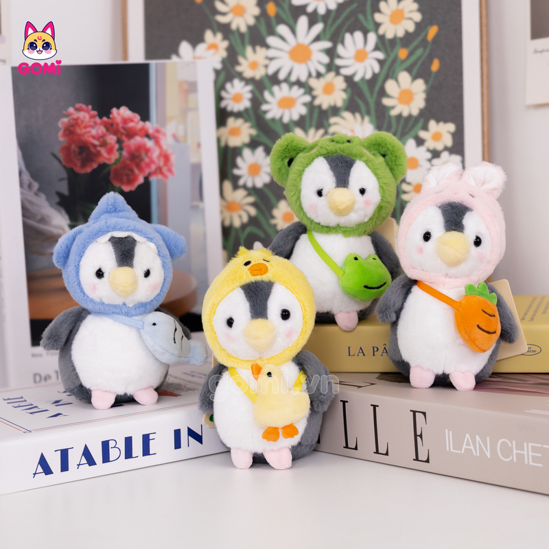 Móc Khóa Cánh Cụt Đeo Túi Đội Mũ