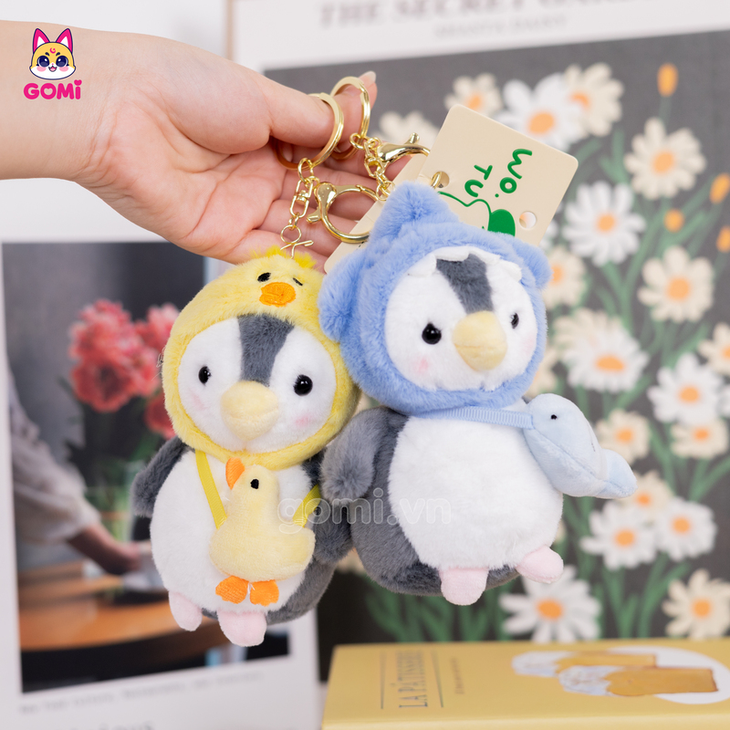 Móc Khóa Cánh Cụt Đeo Túi Đội Mũ