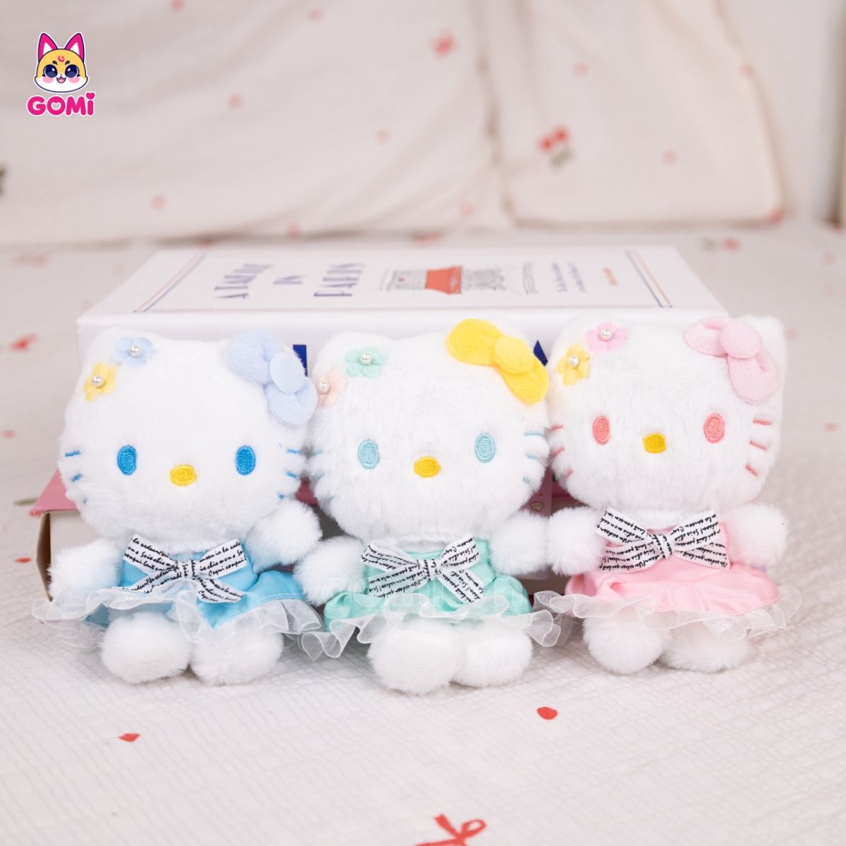 Móc Khoá Kitty Váy Nơ Chữ