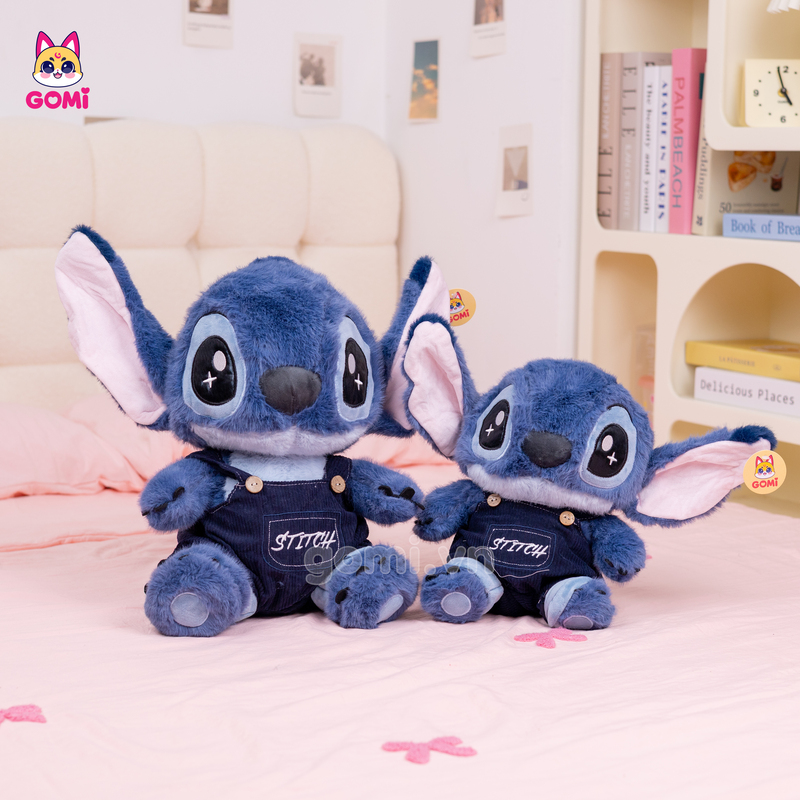 Gấu Bông Stitch Đeo Yếm Jeans