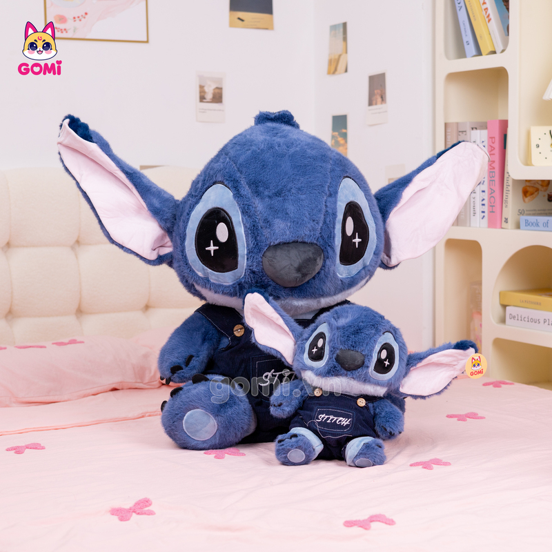 Gấu Bông Stitch Đeo Yếm Jeans