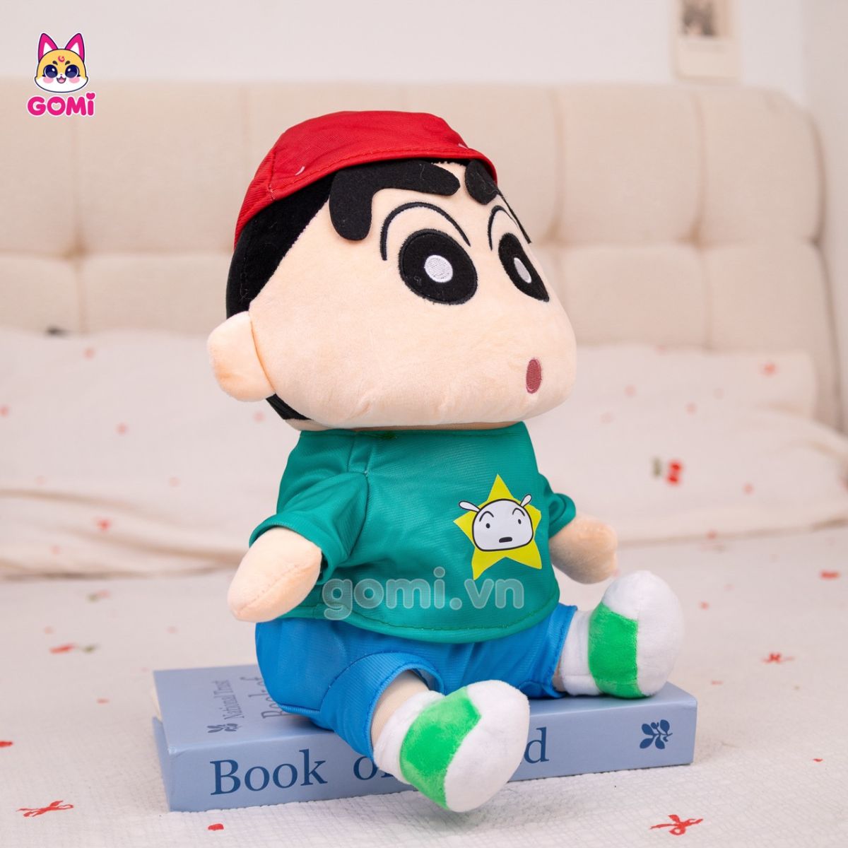 Gấu Bông Shin Đội Mũ Đỏ